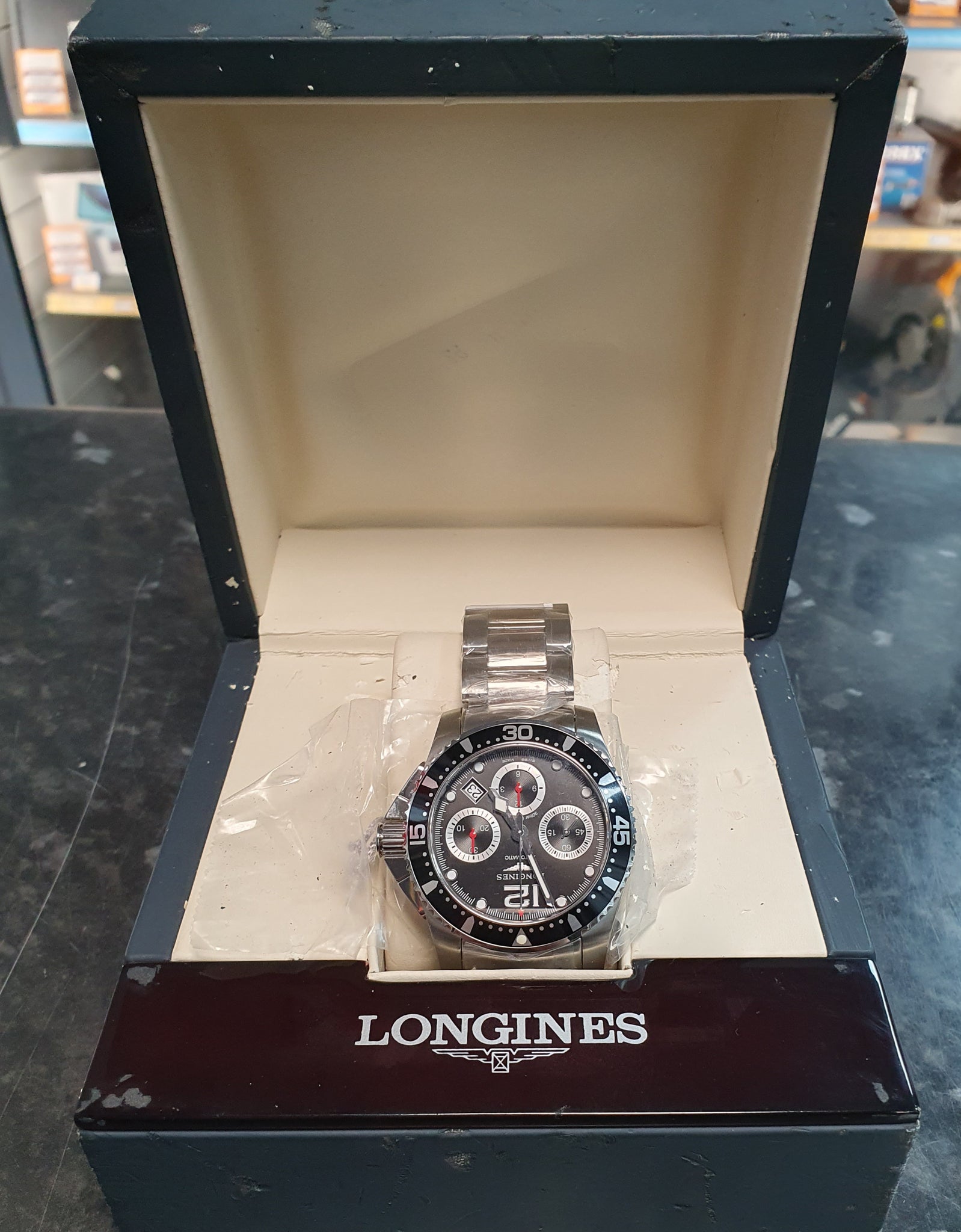Longines HydroConquest Watch (L3.744.4.56.6) Automatic - Men's - 41 mm Diameter