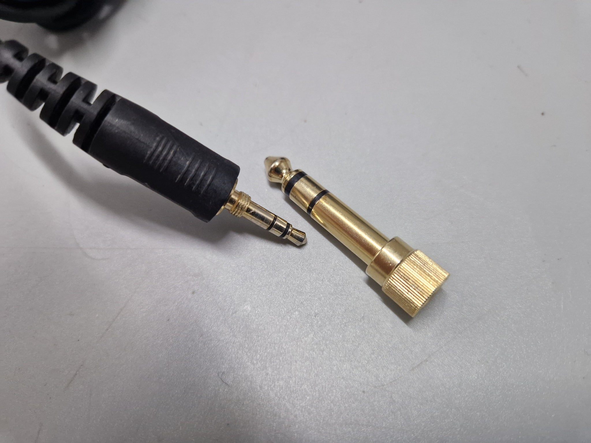 Beyerdynamic DT770 Pro 80ohm Wired Over-Ear, B