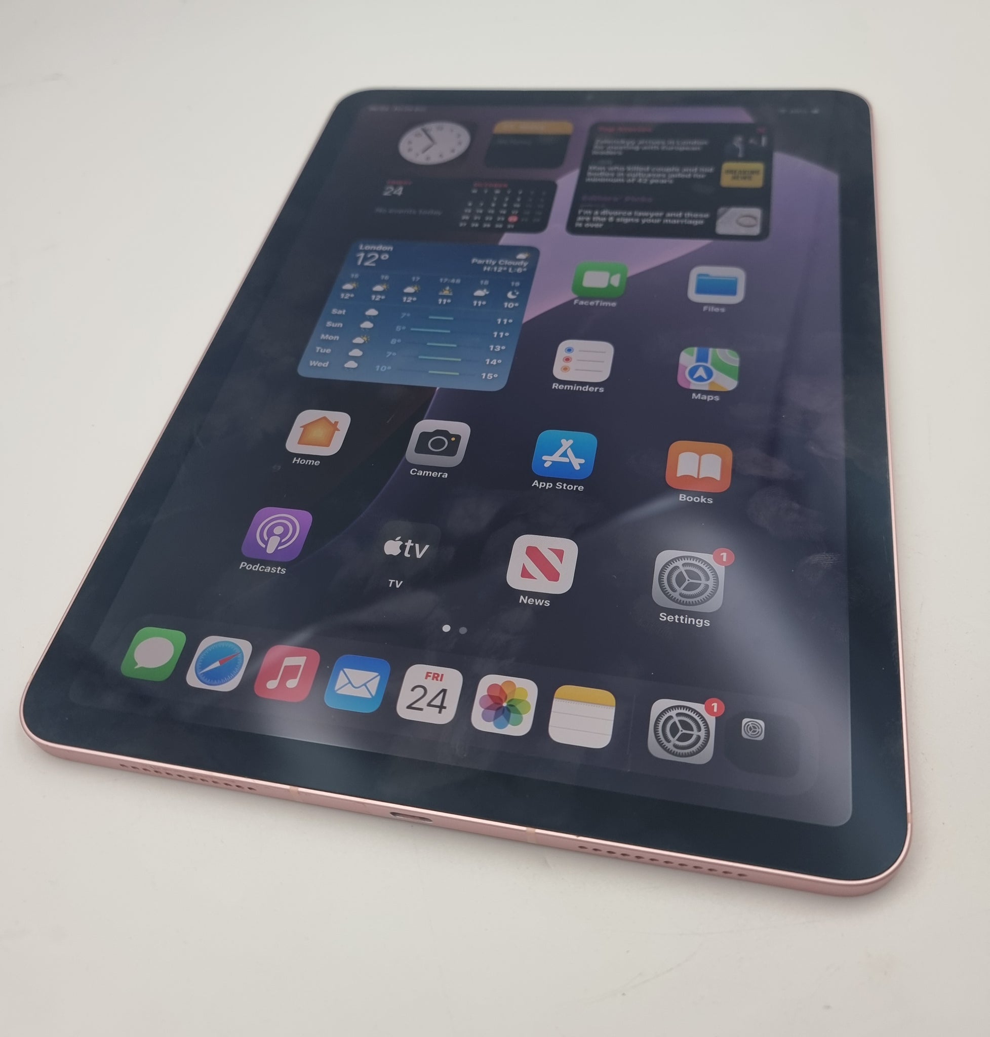 Apple iPad Air 4th generation 10.8" Wi-Fi 256GB rose gold tablet unlocked BOXED 89% Batt health
