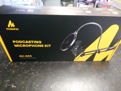 Maono Podcasting Microphone Kit AU-A04.