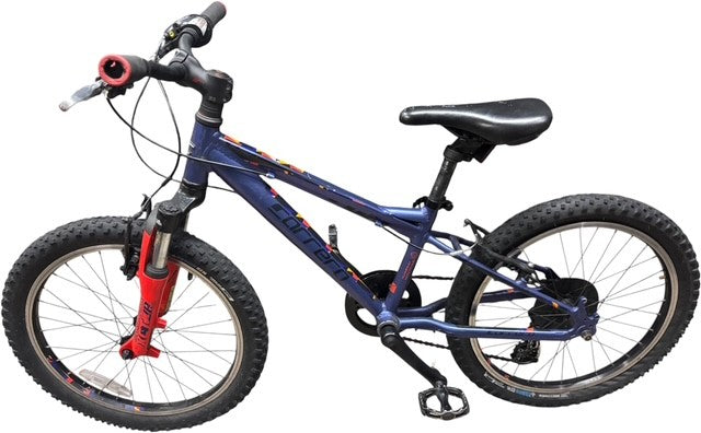 Carrera Blast Junior Mountain Bike - 20" Wheel **Store Collection Only**