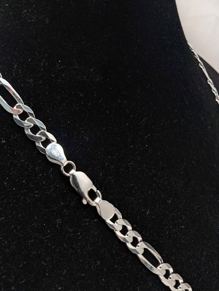 925 Sterling Silver 3-In-1 Figaro 3-in-1 Chain With Cross Pendant - 26.6 Grams - 24" Long *BRAND NEW