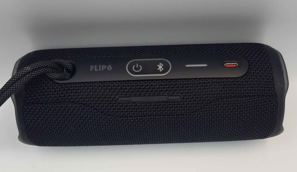 JBL flip 6 Wireless portable speaker black unboxed