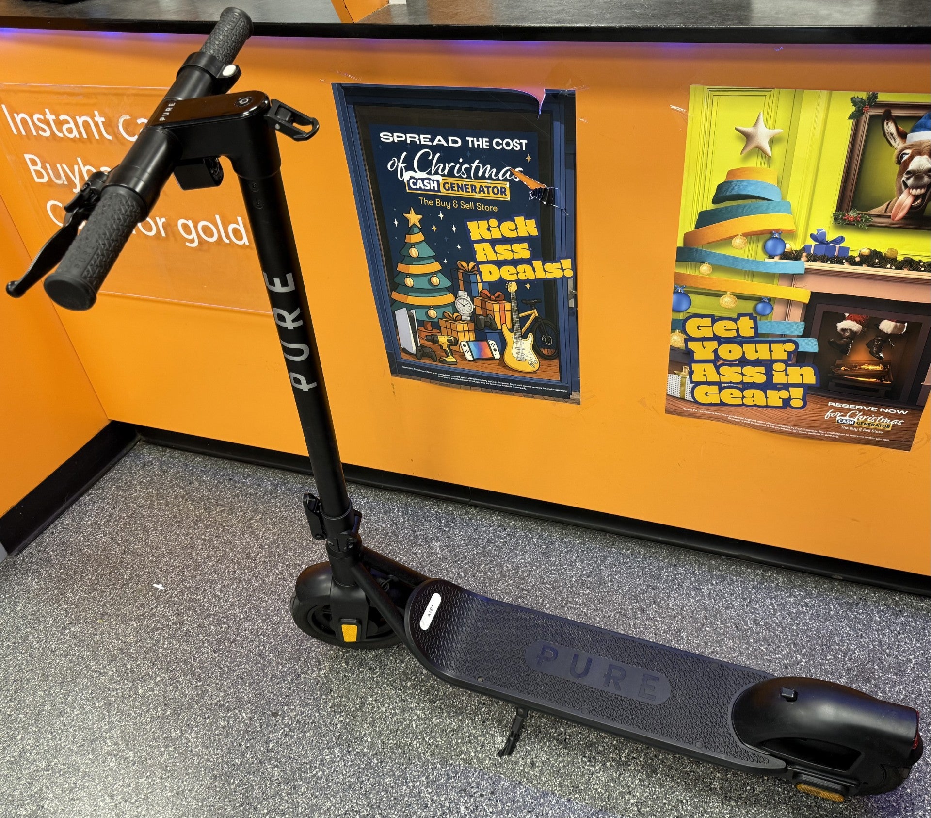 ** Collection Only ** Pure Air4 Electric Folding Scooter