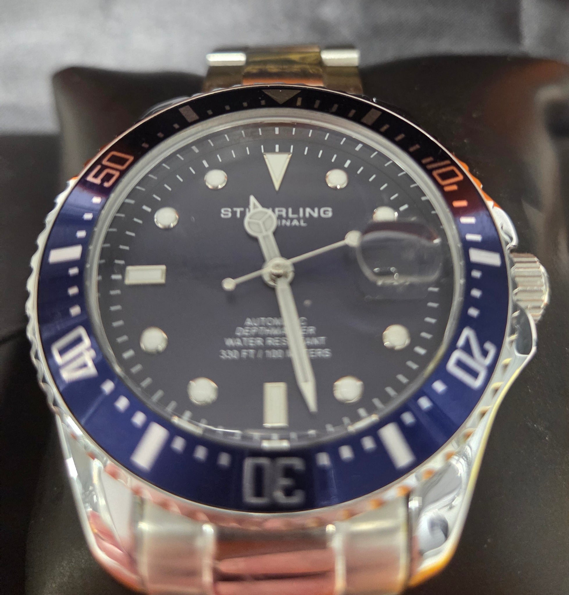 Stührling Original Pro Dive Watch Sports Watch with 42 MM Case Blue Dial Stainless Steel Silver