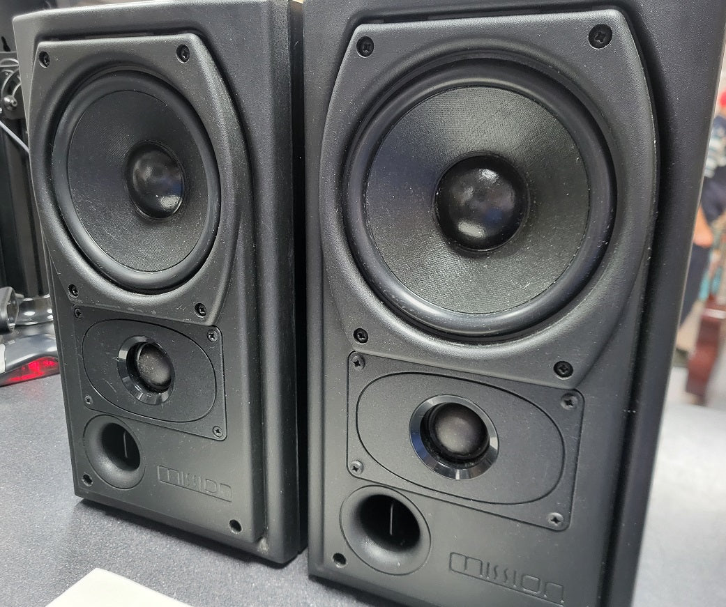 Mission 731 2-Way Reflex 25-75 W/Ch 8 Ohms Bookshelf Speakers Black