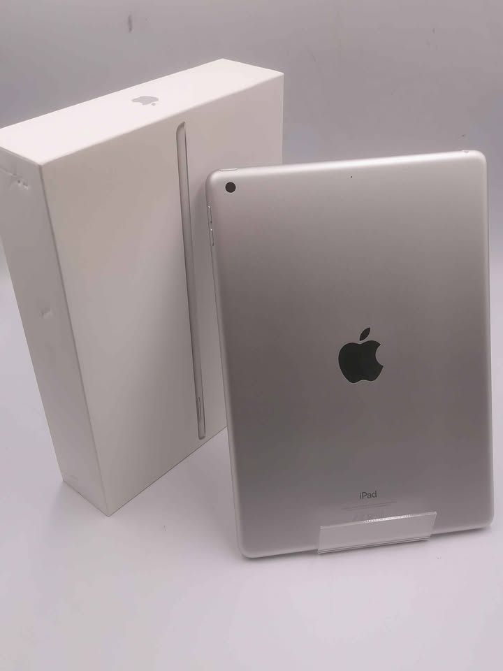 Apple iPad 9th Gen A2602 10.2