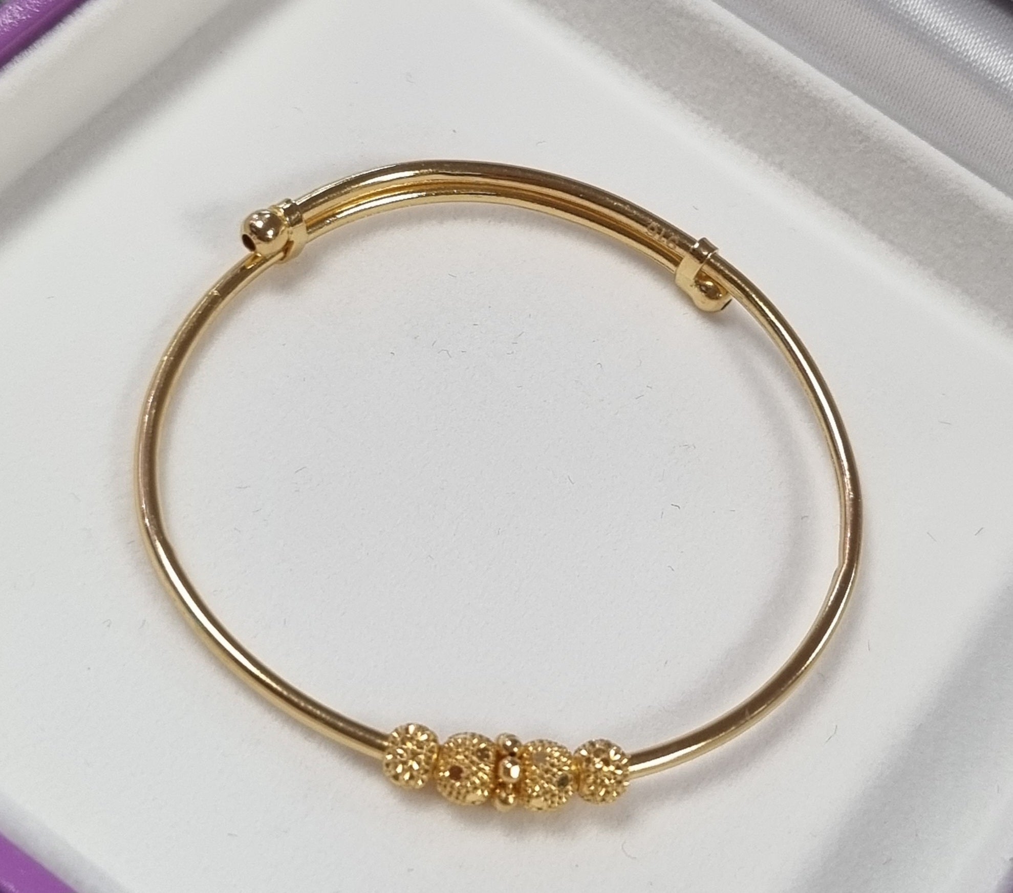 22ct gold baby bangle