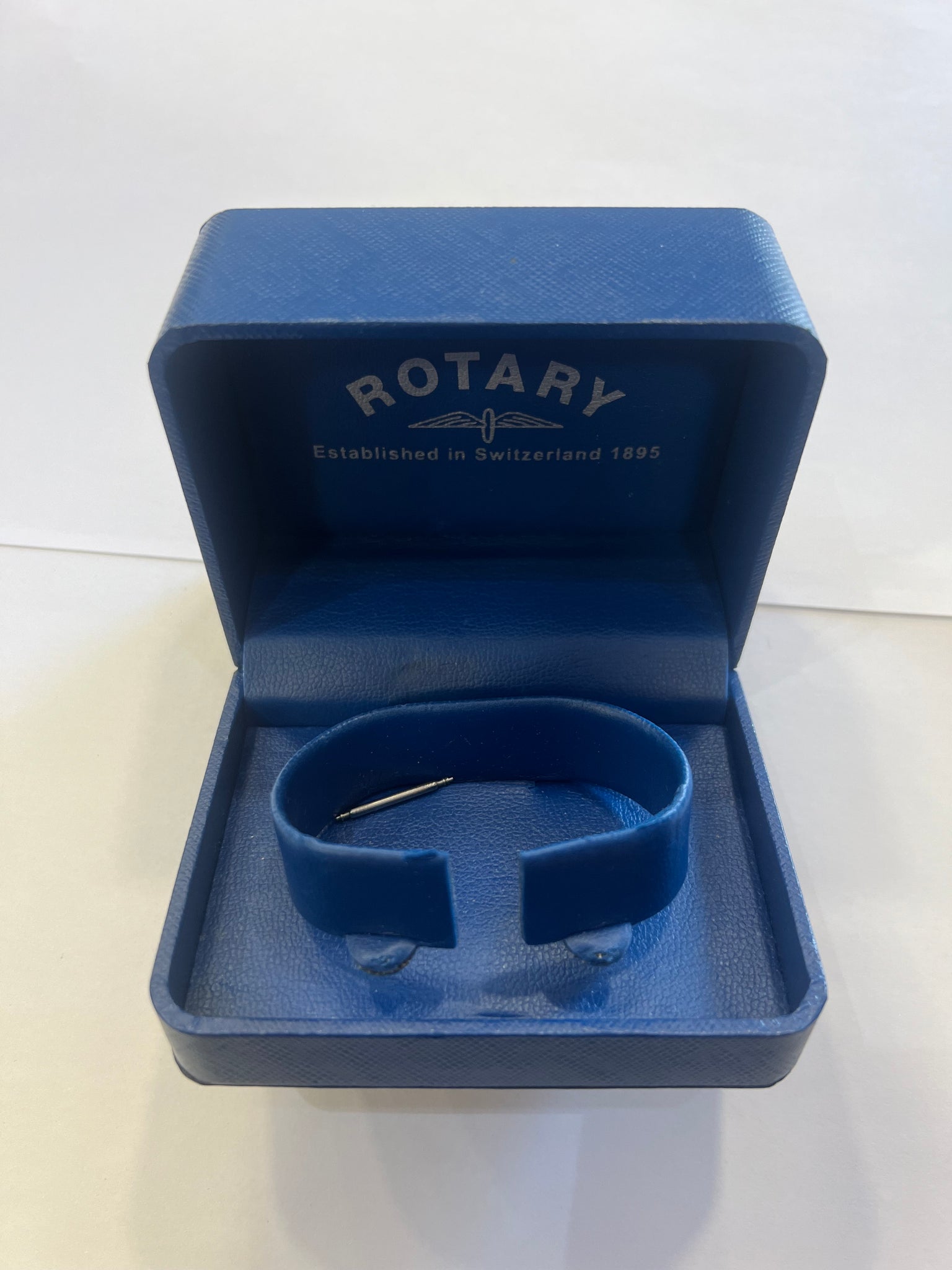 Men's Vintage Style Rotary Watch - Champagne Dial