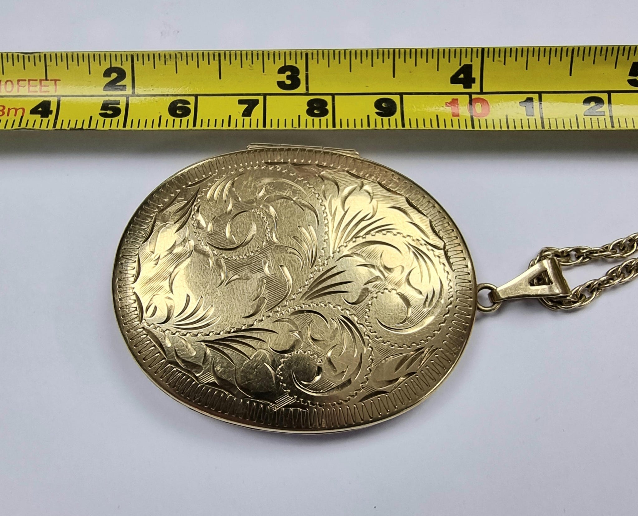 9ct Gold Chain With Large Locket 24"