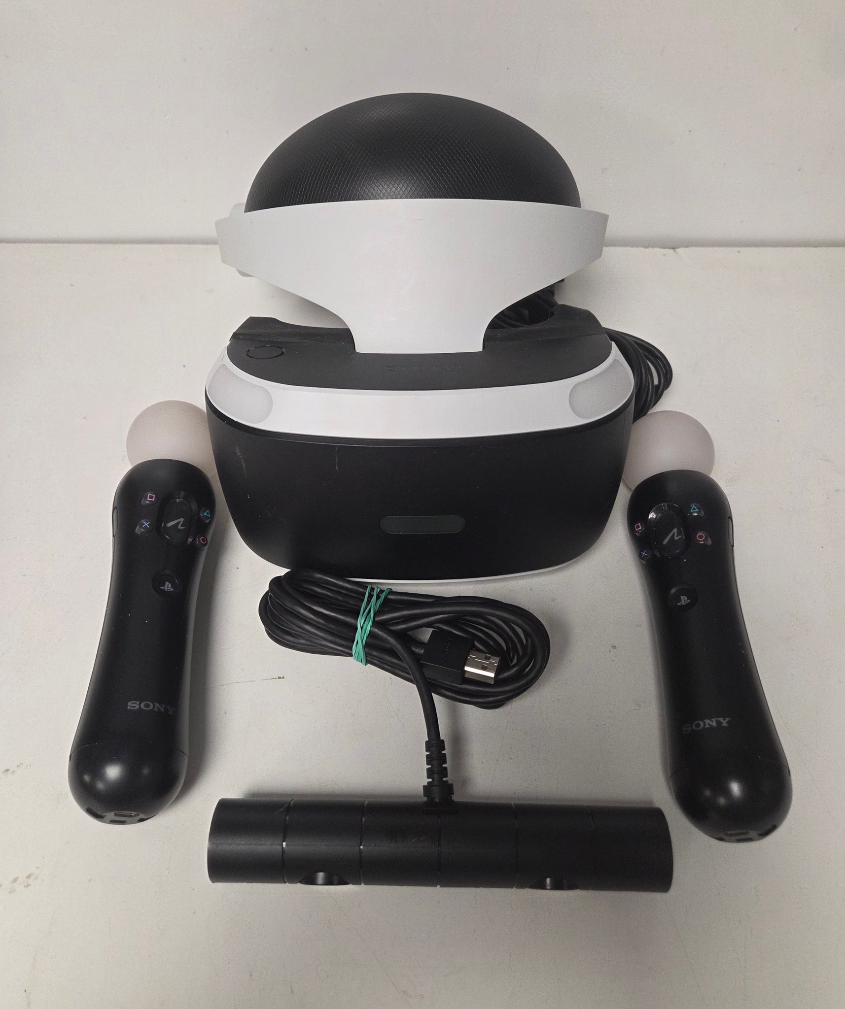 Sony Playstation 4 500GB Console With VR Headset & 3 Games  *Move Controllers Included*