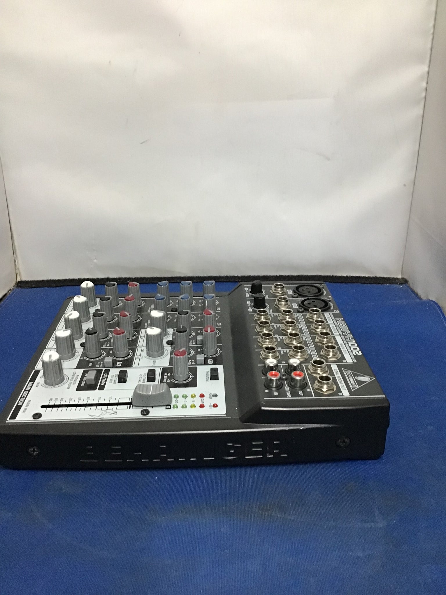 Behringer Xenyx 1002 Mixer