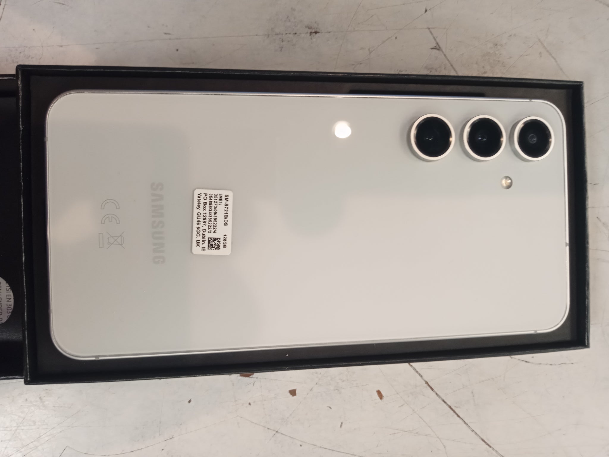 Samsung S24 FE