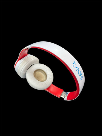 Beats Solo3 Wireless Headphones - Club Collection White  ** Collection Only - Wythenshawe **