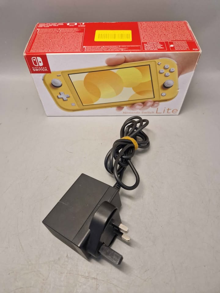 Nintendo Switch Lite Console, 32GB Yellow, Boxed