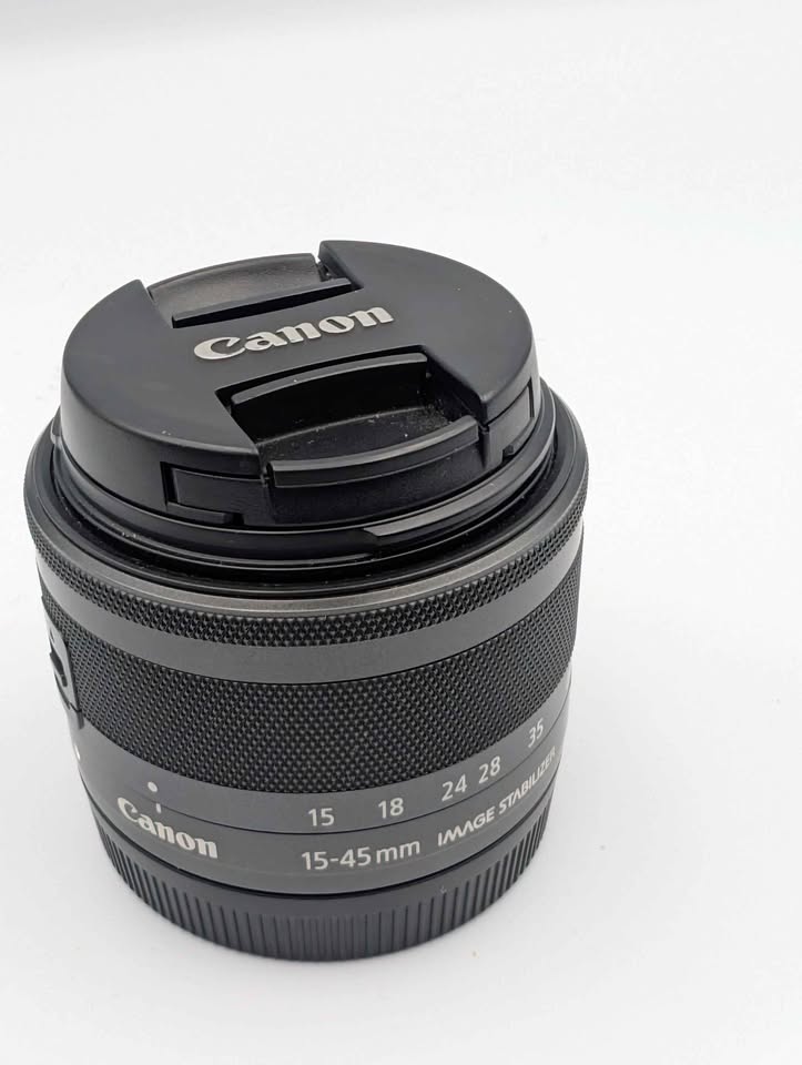 Canon EF-M 15-45mm f/3.5-6.3 IS STM Black/Graphite Lens - Black