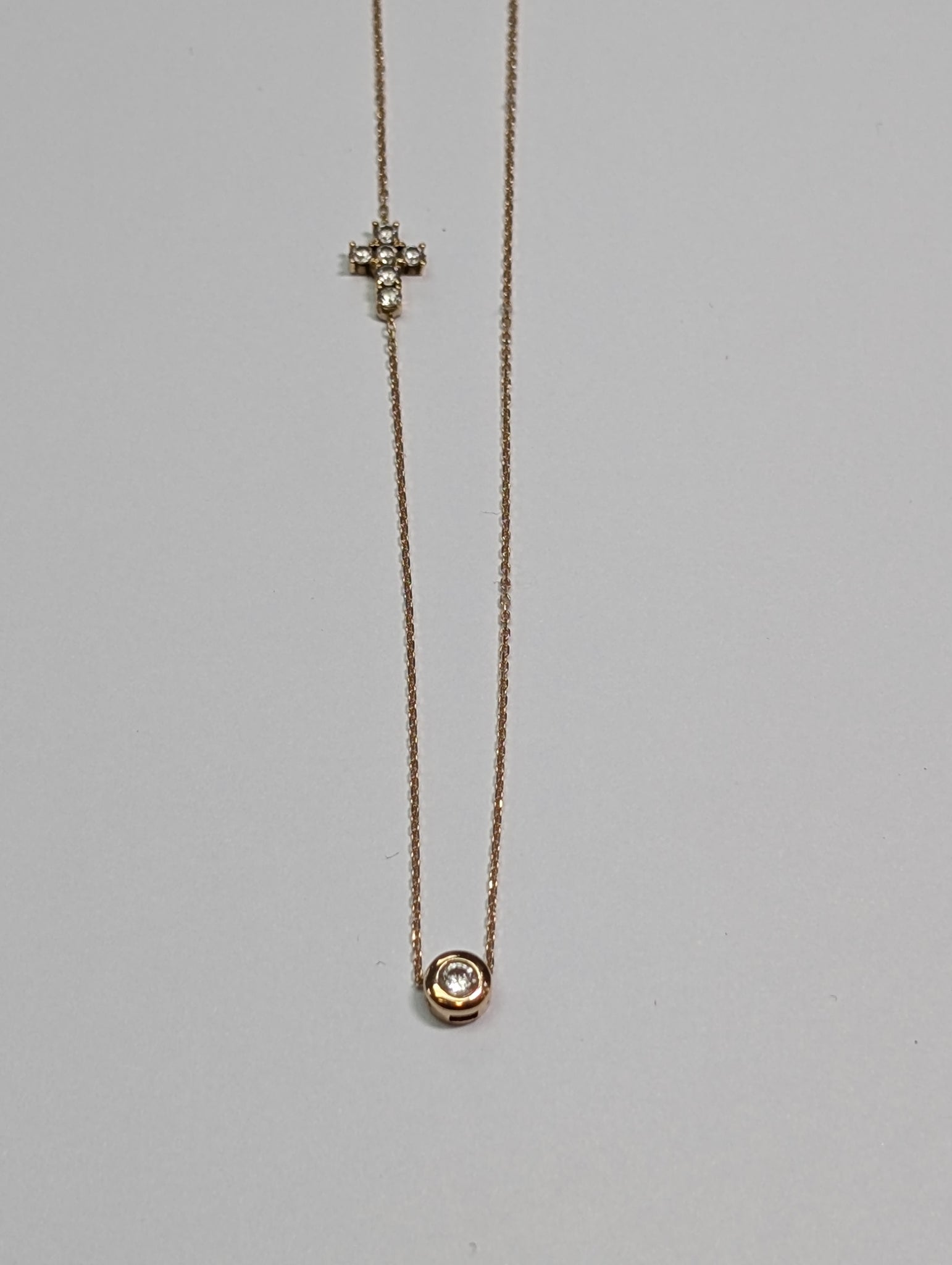 14ct gold necklace with pendant and side charm