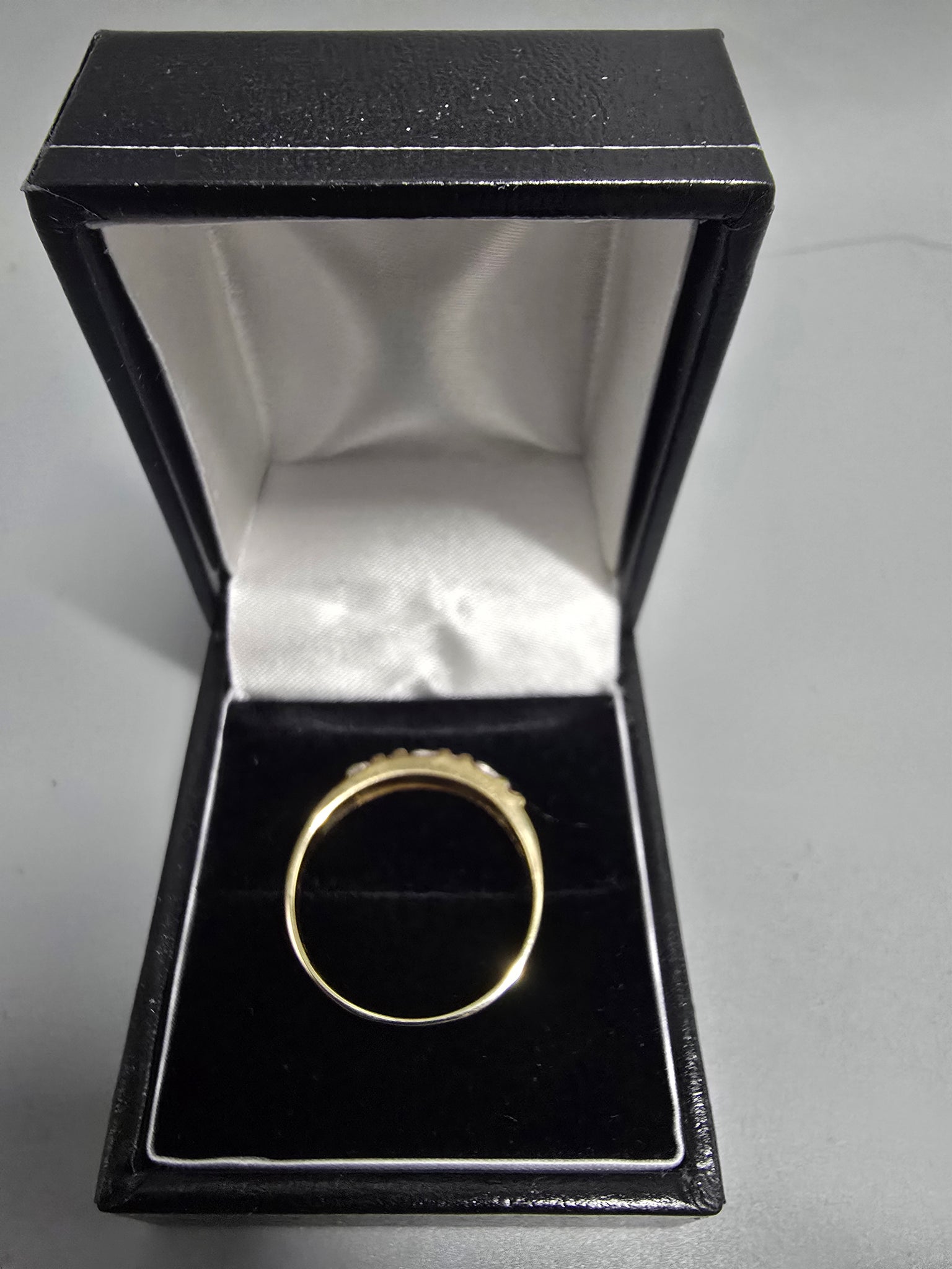 9ct Gold Ring 375 2.4G Size T