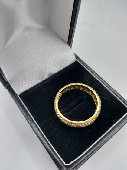 18CT Yellow Gold Surrounded With Stones (CZ) - Size O - 4.6 Grams.