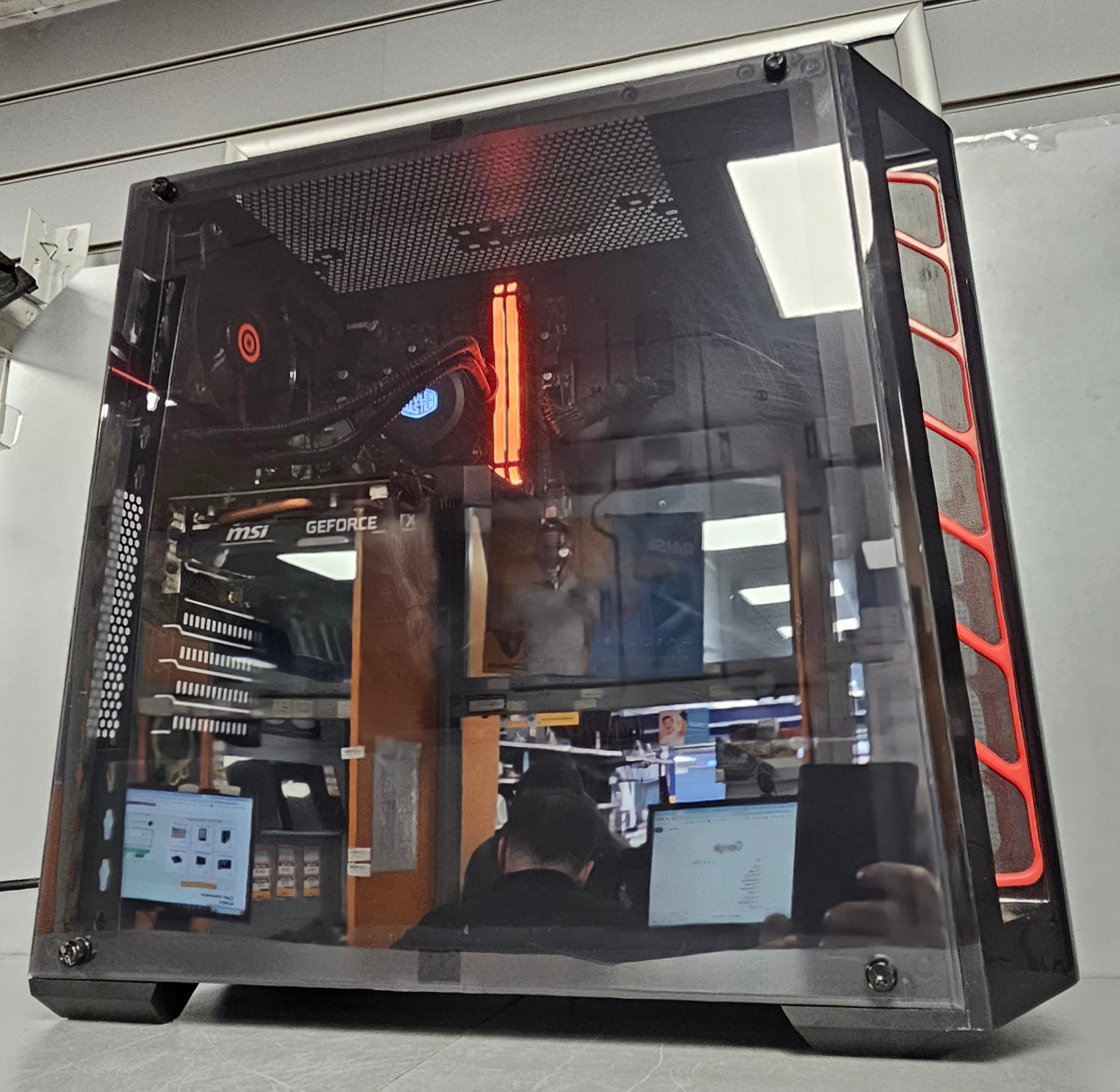 Gaming PC Ryzen 7 2700X / GTX 1660 Super / 16GB Ram / 256GB SSD / 2TB HDD / Windows 11