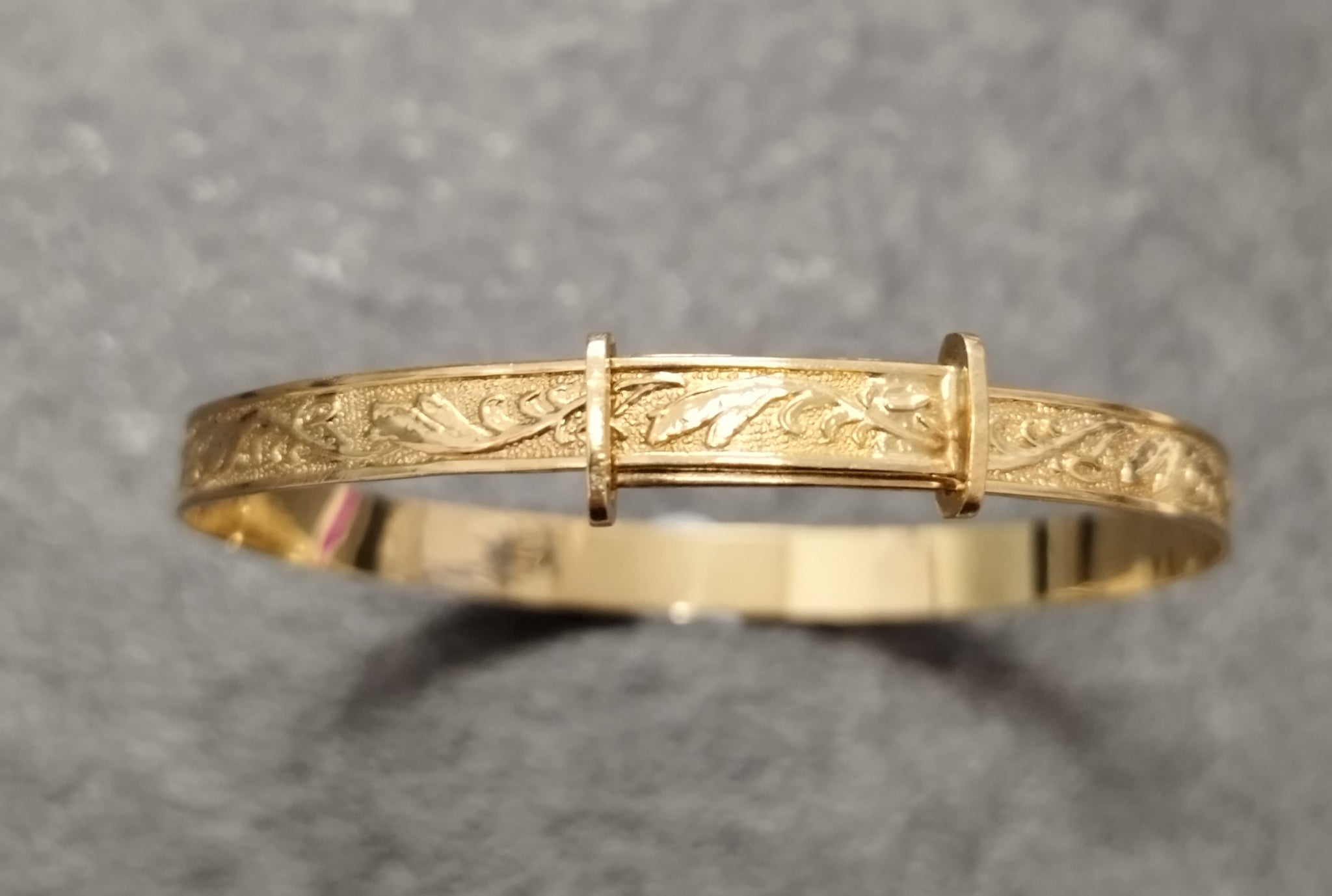 9ct Yellow Gold Adjustable Christening Bangle