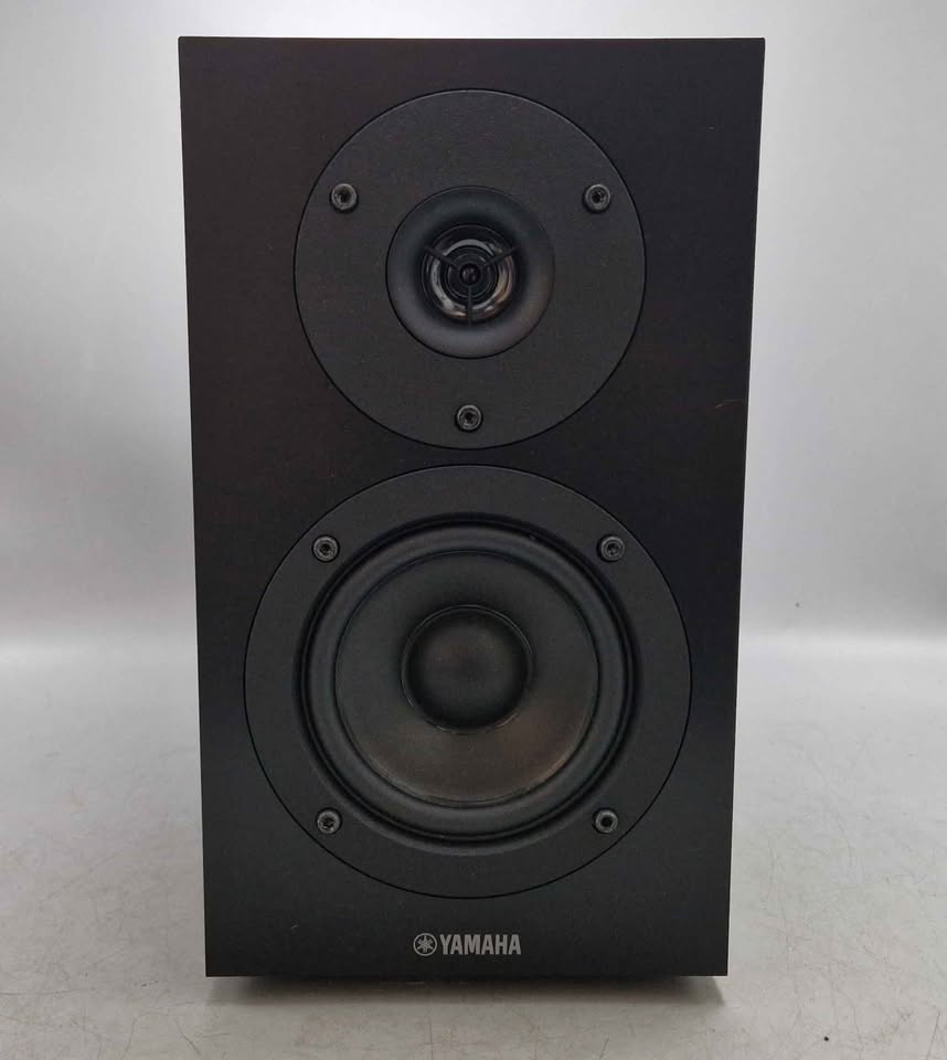 Yamaha NS-BP150 Bookshelf Speakers - Fully Working & Great Sound
