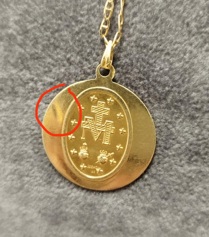 14ct Yellow Gold Virgin Mary Pendant on 21