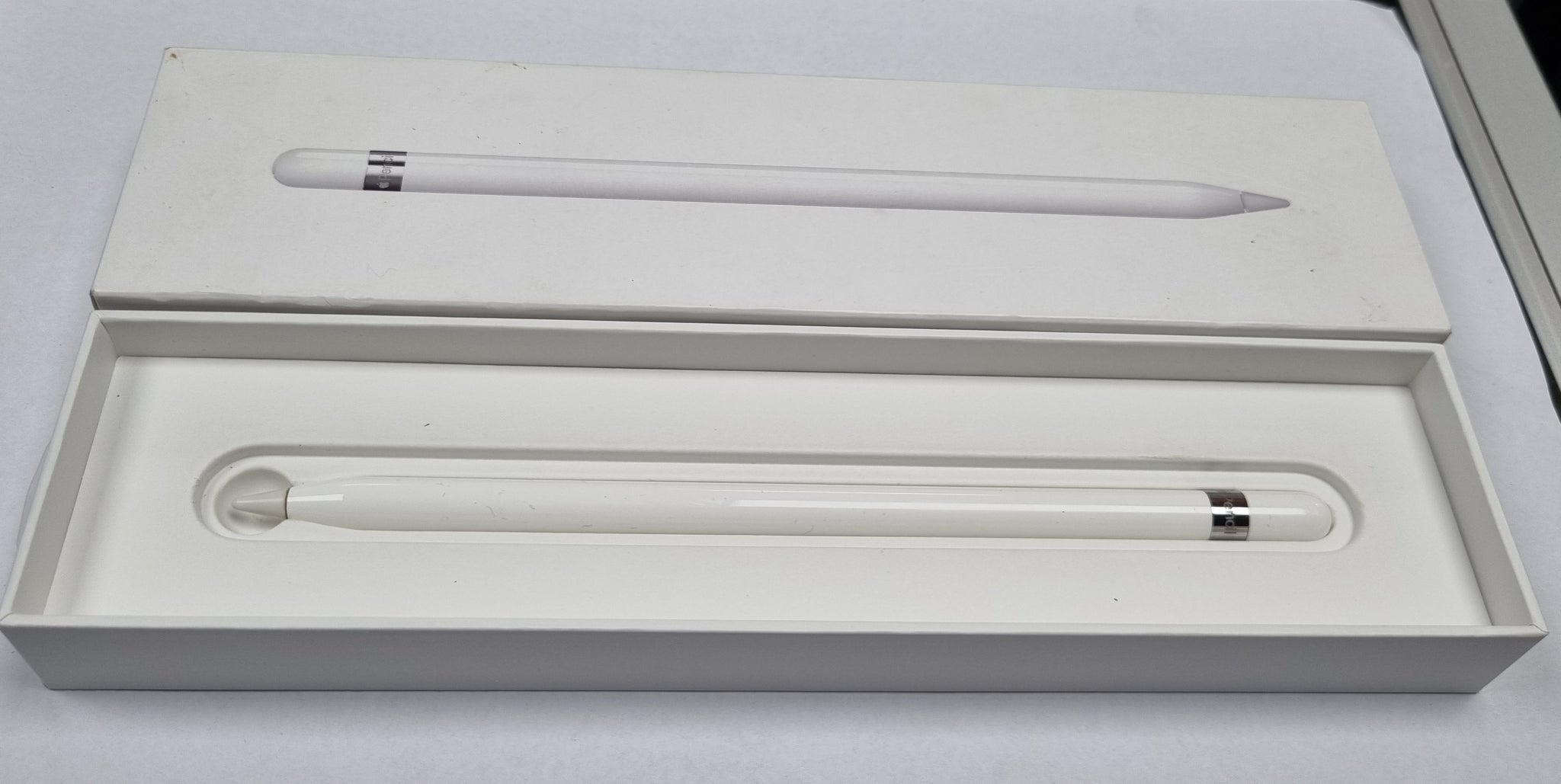 Apple Pencil (A1603) With Lightning Adapter