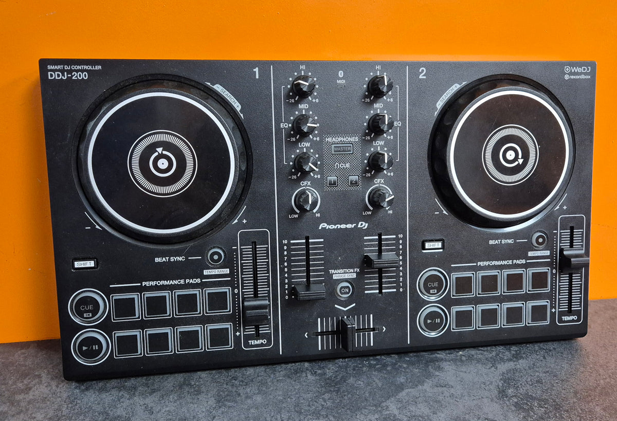 Pioneer DJ DDJ-200 DJ Controller | Cash Generator