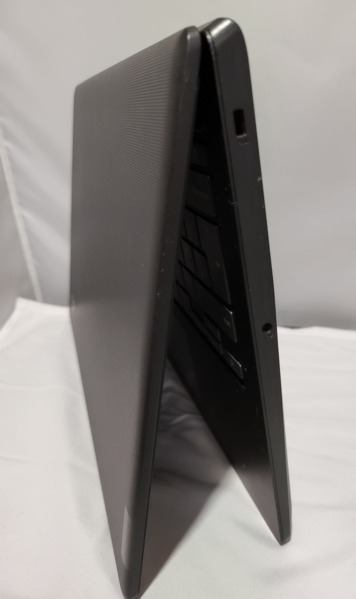 Lenovo Chromebook S330 - 14" MT8173C - 4 GB RAM - 32 GB eMMC