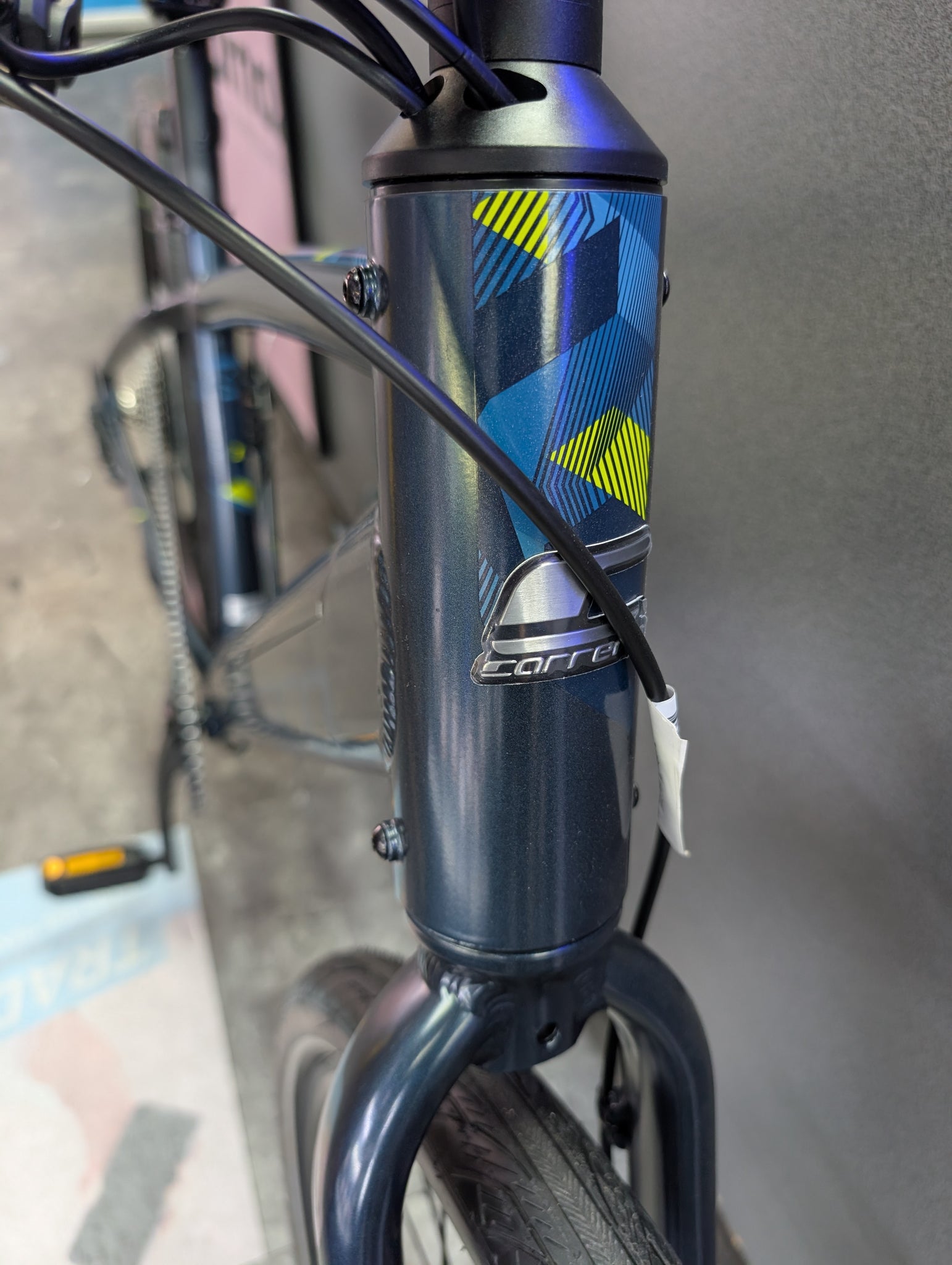 Carrera Impel im-2. Electric Hybrid Bike