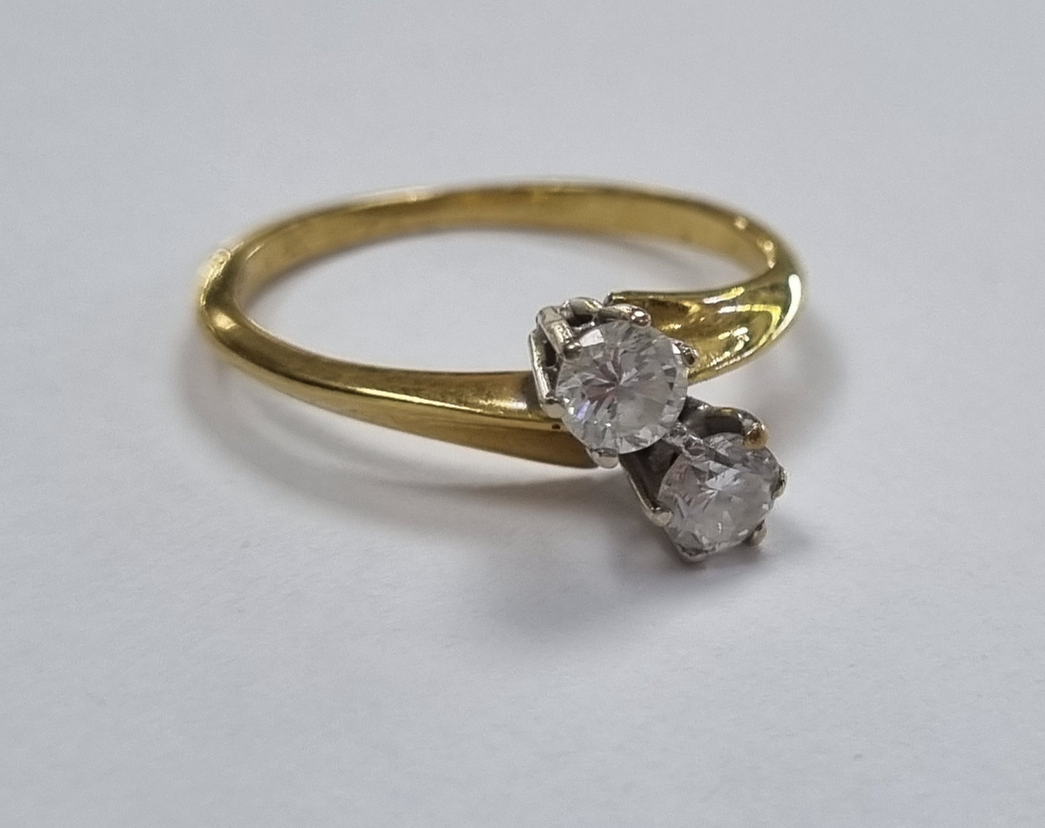 18ct Gold Diamond Ring Size L1/2
