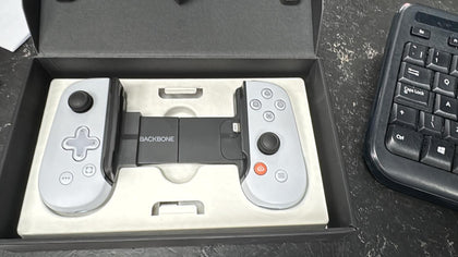 Backbone One - Playstation Edition Mobile Gaming Controller For