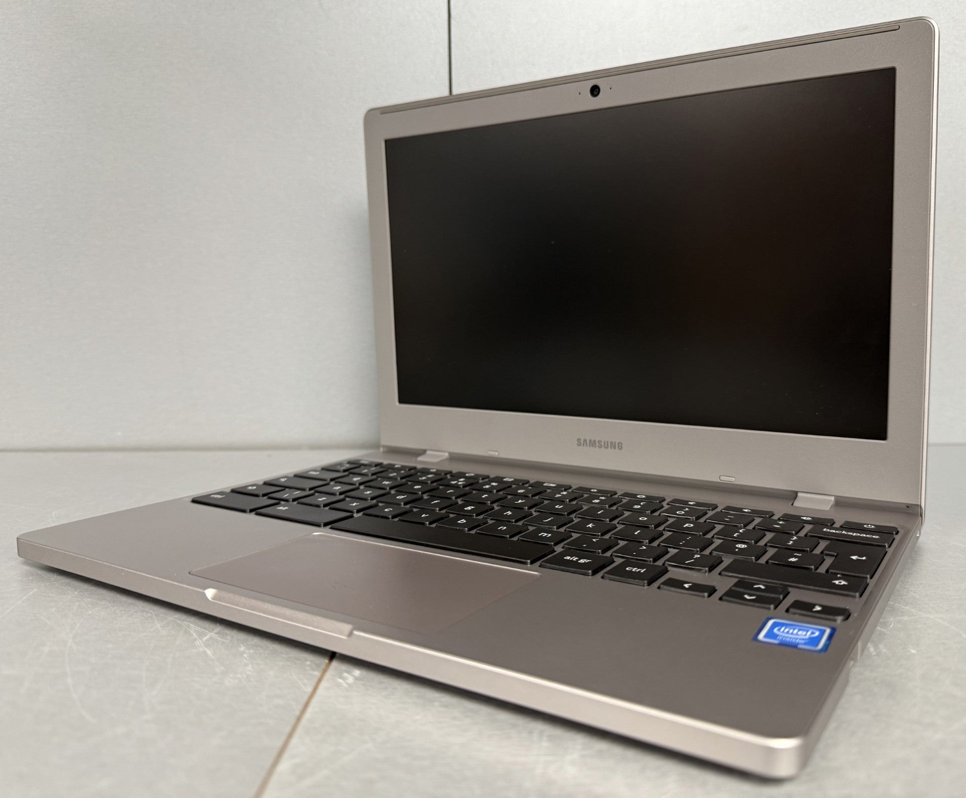 Samsung Chromebook 4 Laptop 64GB Model XE310XBA ** Boxed **