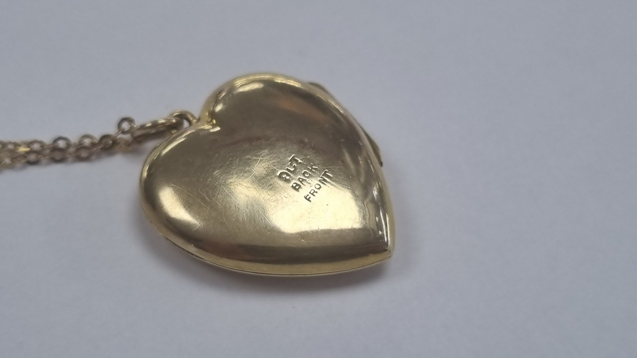 9ct gold necklace & heart locket