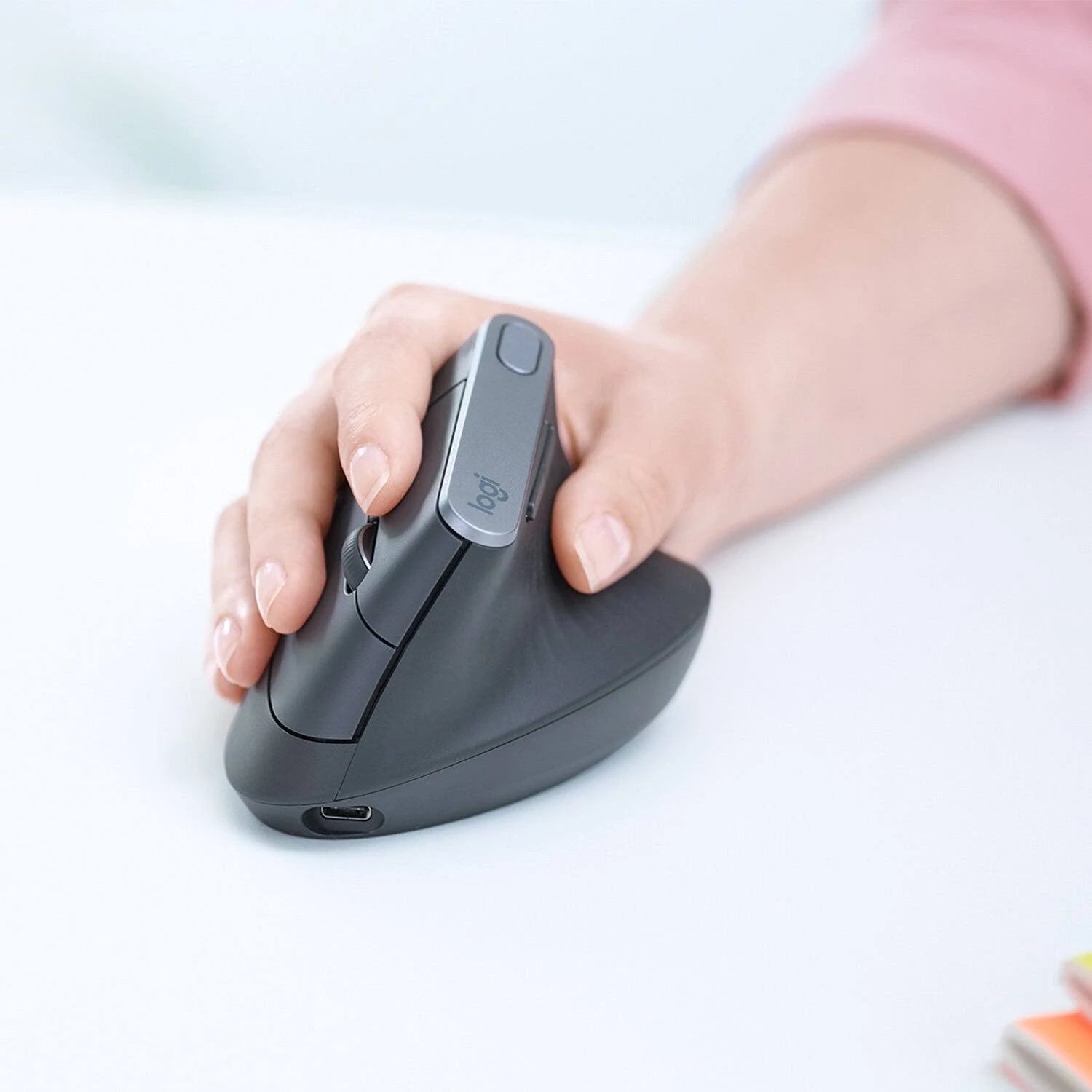 Logitech MX Vertical Mouse
