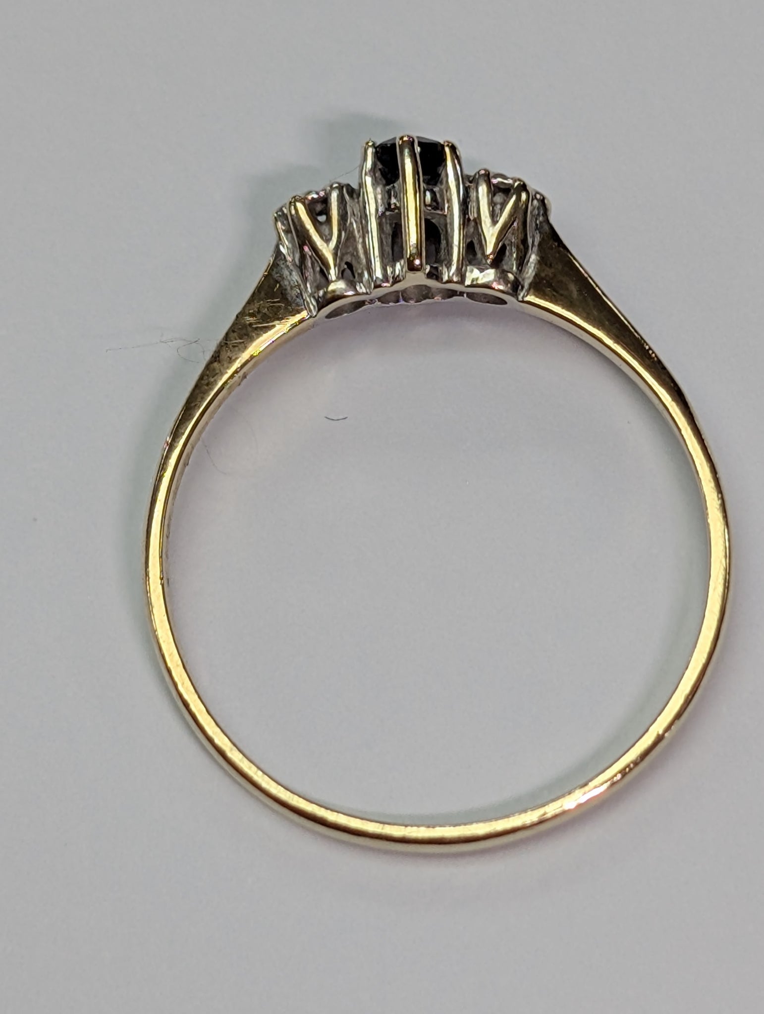 9CT Gold diamond/black stone ring