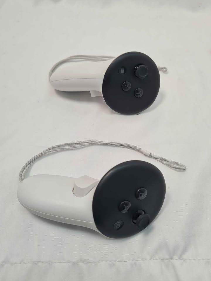 Meta Quest 3S VR Headset - 128GB - White (Un-Boxed)