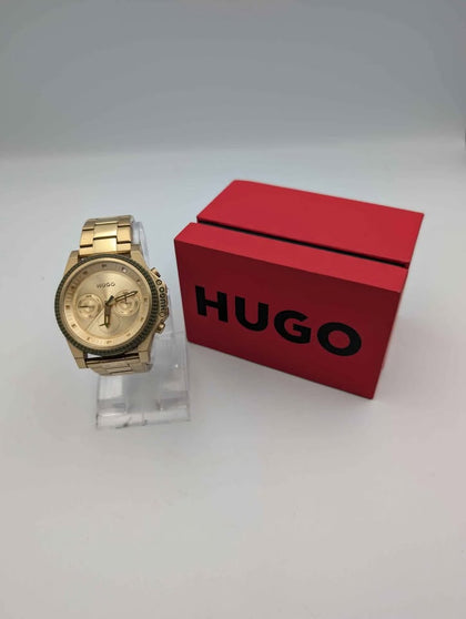 HUGO #BRAVE Men's Light Gold Tone Ion Plated Quartz Watch On Gold Plated Bracelet - Boxed ** BRAND NEW**