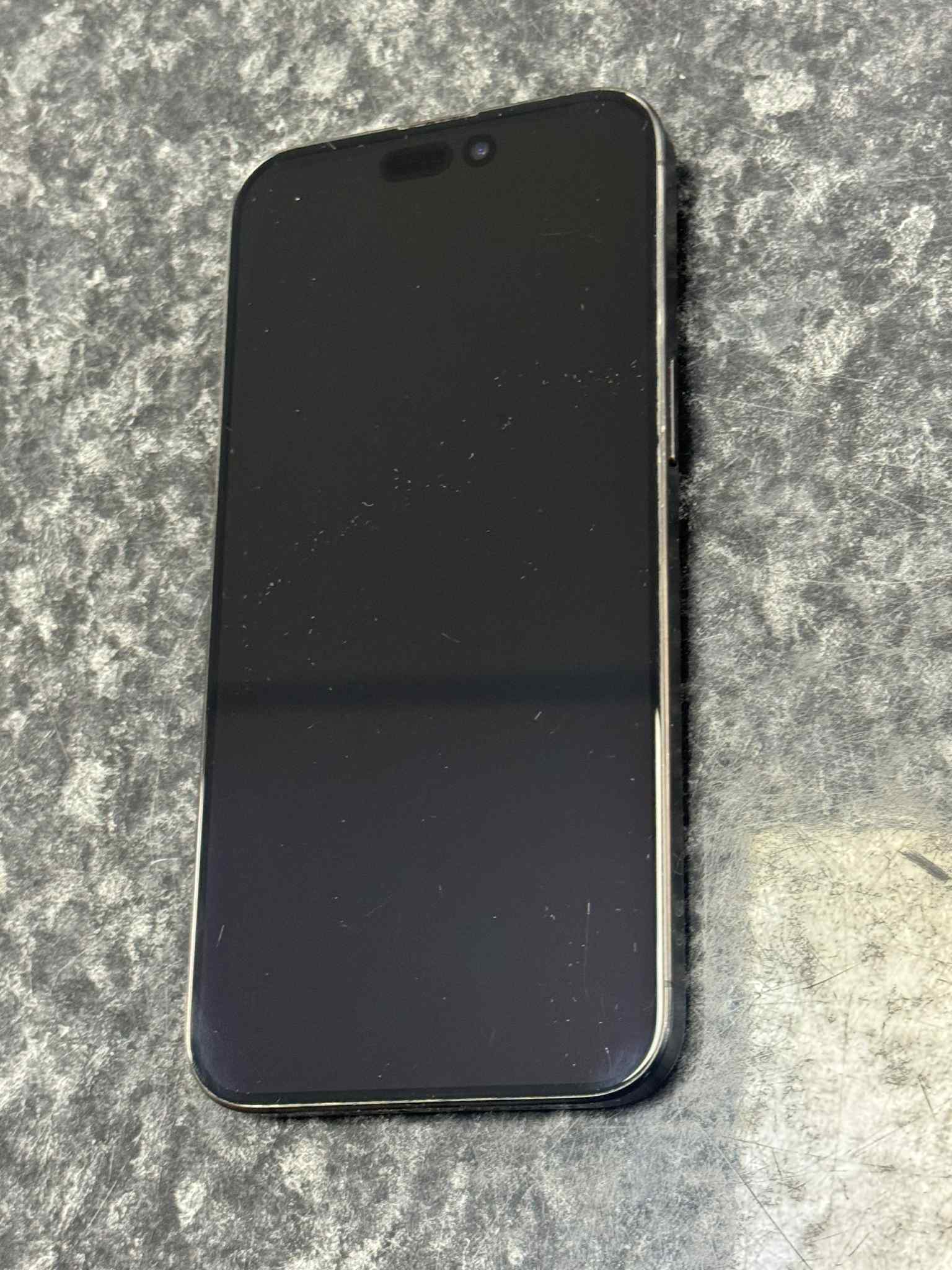 iPhone 15 Pro Max - Boxed, Unlocked, 256GB (Grade B)