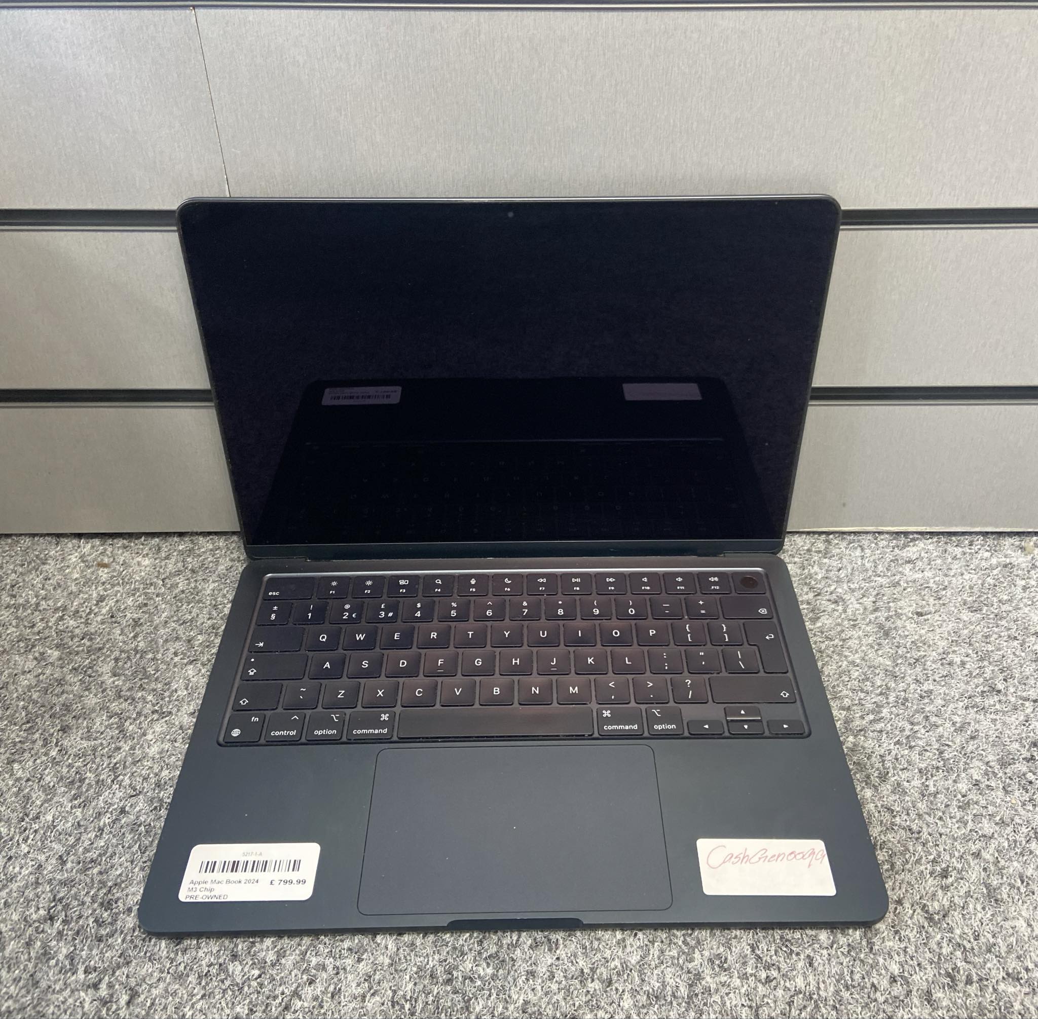 Apple MacBook Air 13.6 Inch M3 8GB RAM 256GB SSD 2024 - Midnight