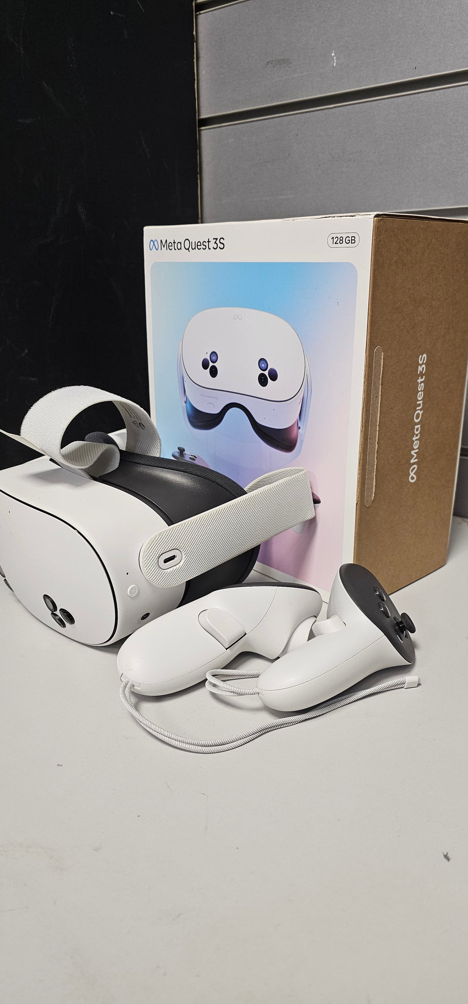 Meta Quest 3S Mixed Reality Headset - 256 GB