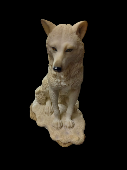 Ghost Wolf 19.5cm
