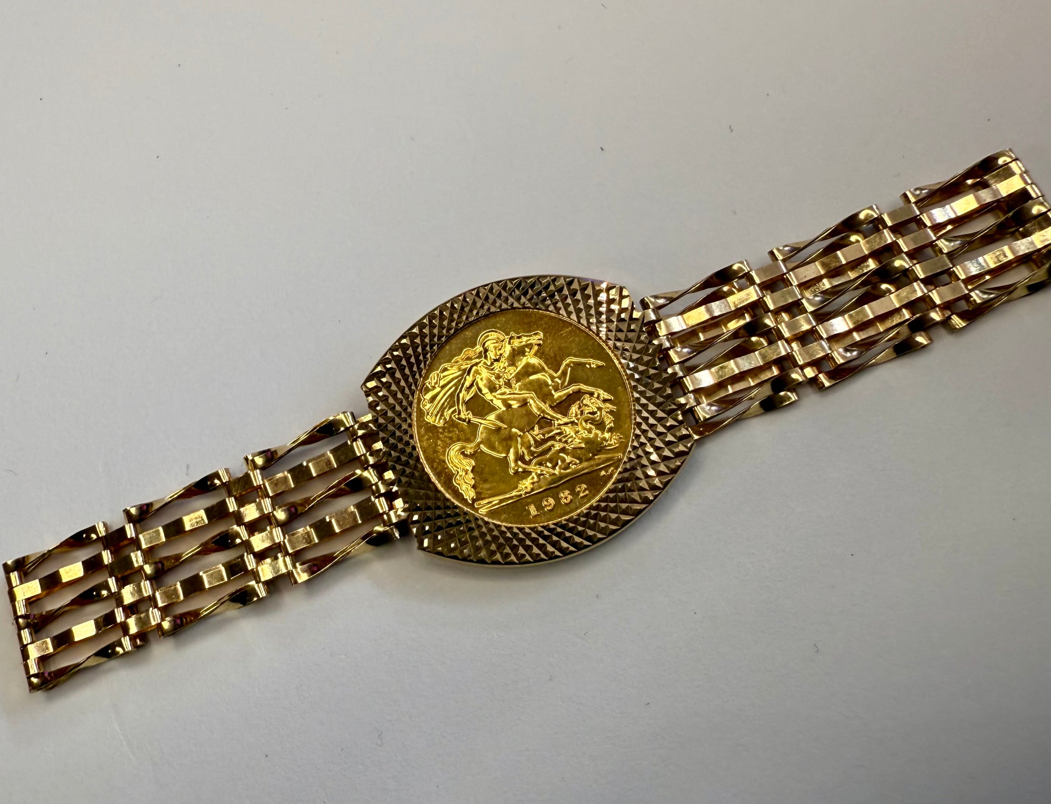 1982 Half Sovereign Woven Link Bracelet