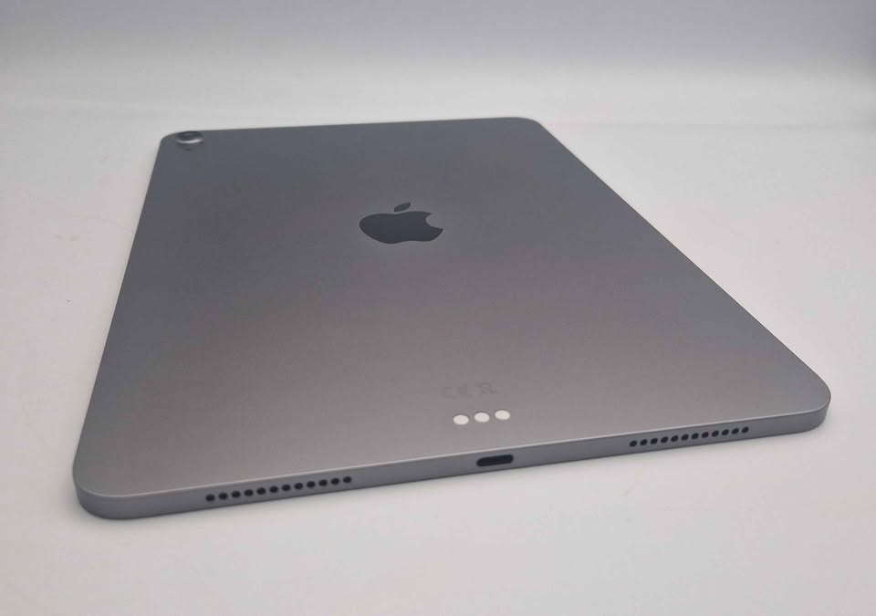 Apple iPad Air (A3459) - M4 Processor, 128GB Storage, Space Grey