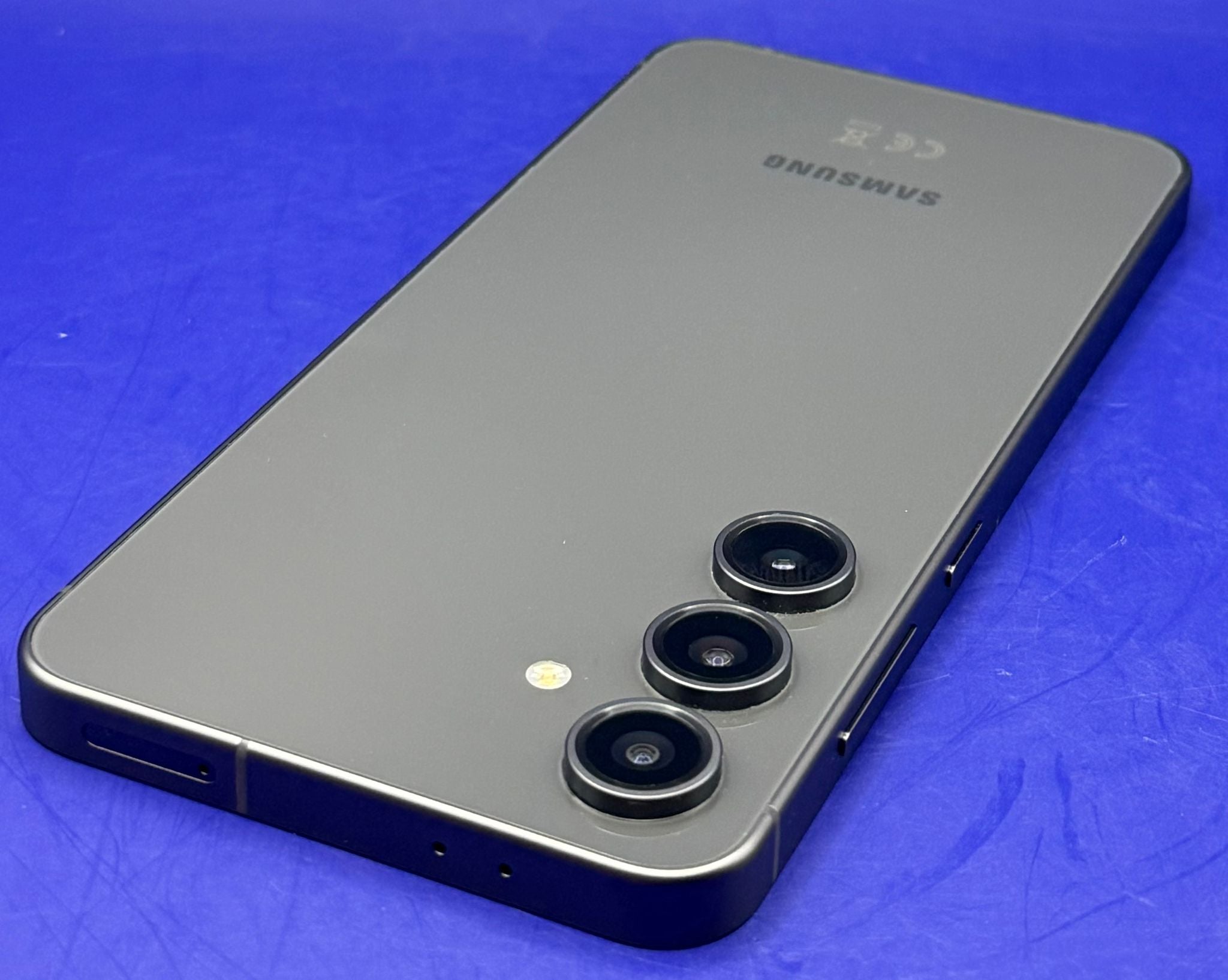 Samsung Galaxy S24 FE Dual Sim 128GB Graphite Unlocked Boxed - Chesterfield