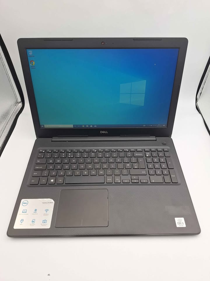 Dell Vostro 15 3000 Laptop – Intel i5-1035G1 – 12GB RAM – 256GB