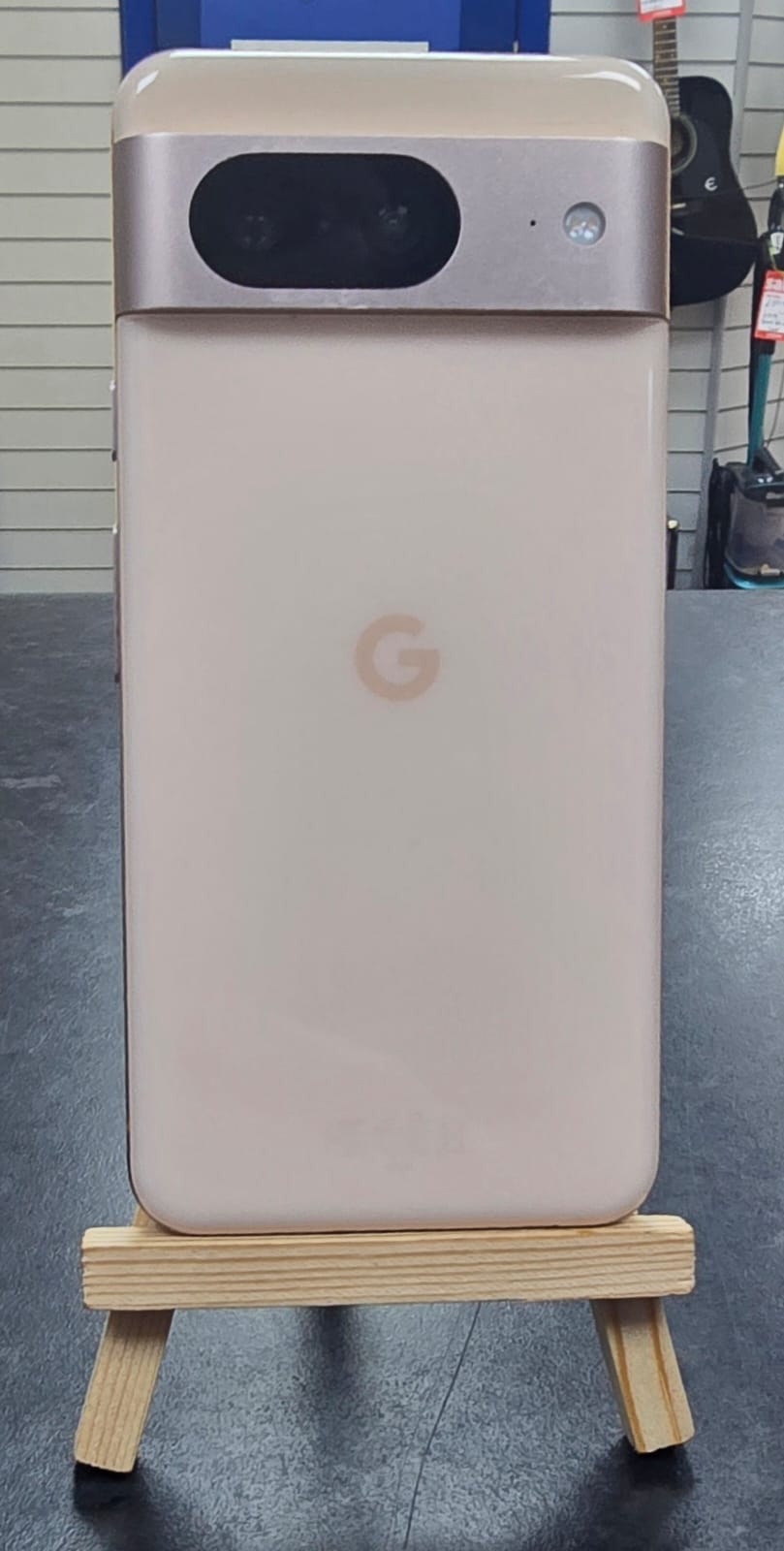 Google Pixel 8 - Rose Gold - 128gb - Good Condition
