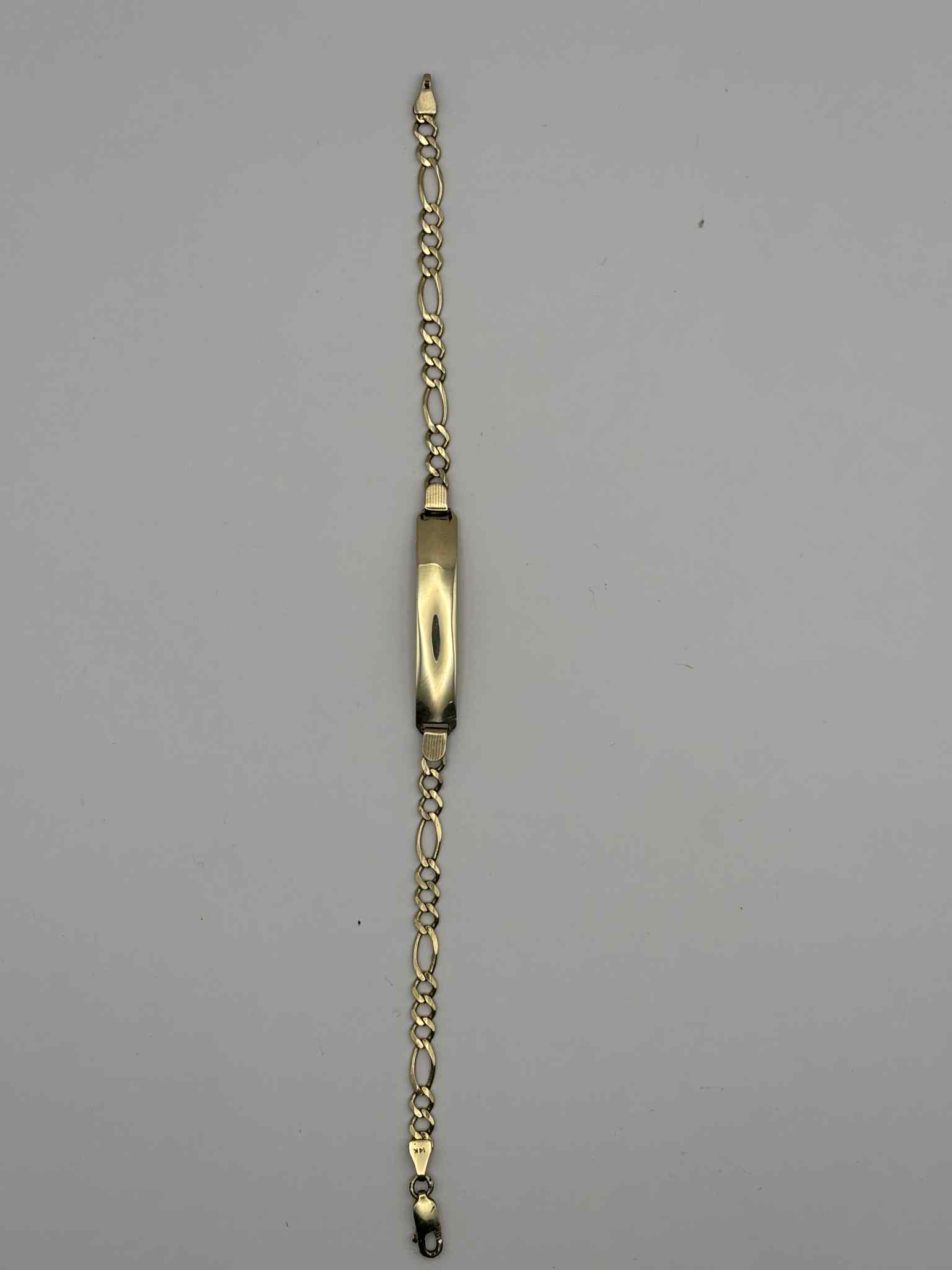 14ct gold 585 bracelet 8.9g Figaro style chain 8'' boxed