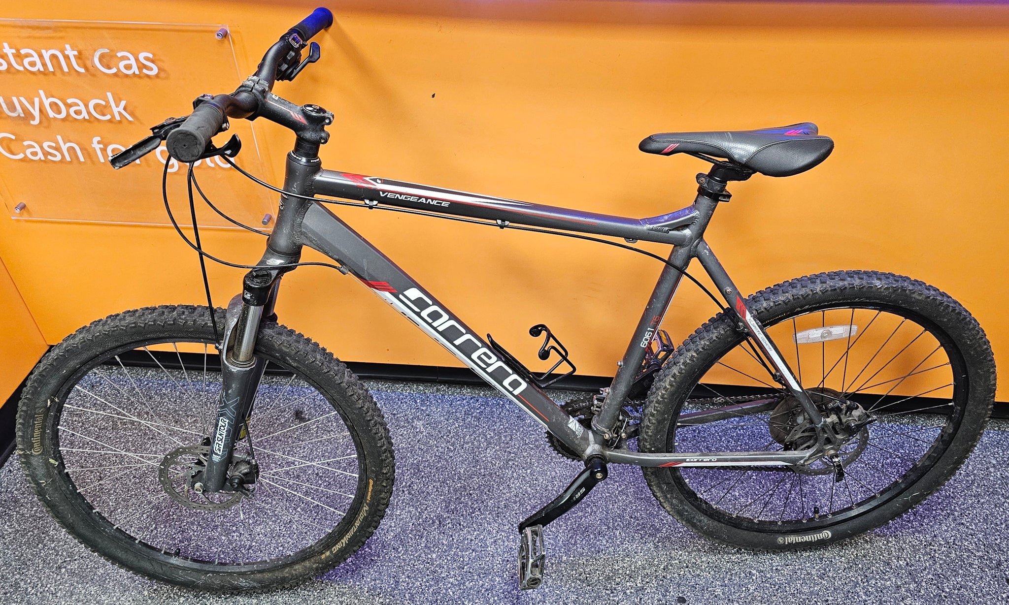 Carrera Vengeance 6061 t6 2013 21" Frame / 26"wheels **Collection Only**